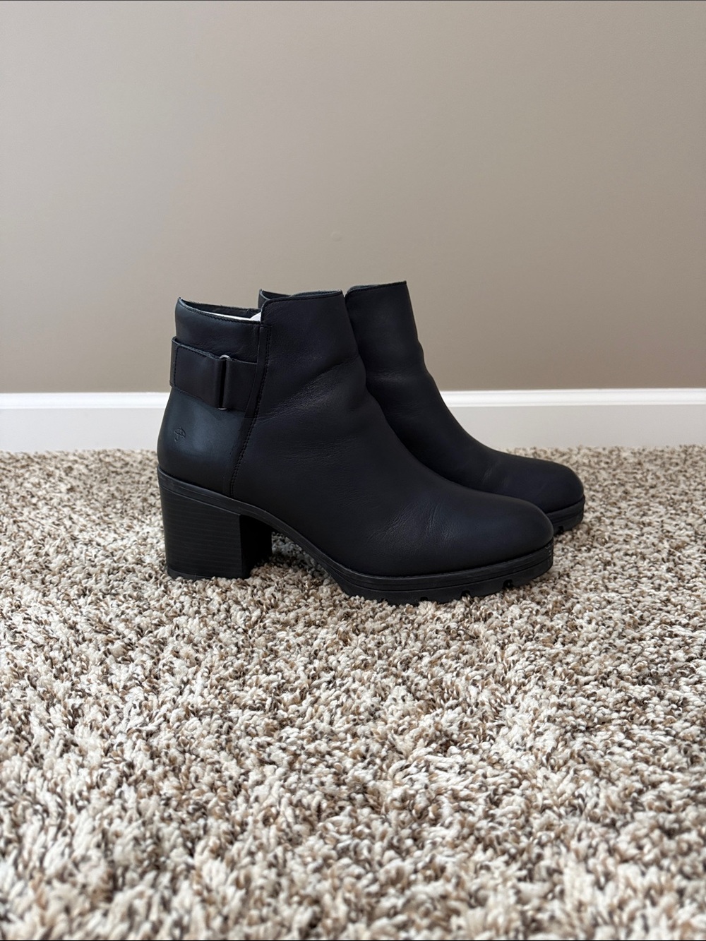 Naturalizer Black Leather Ankle Booties with Block Heel